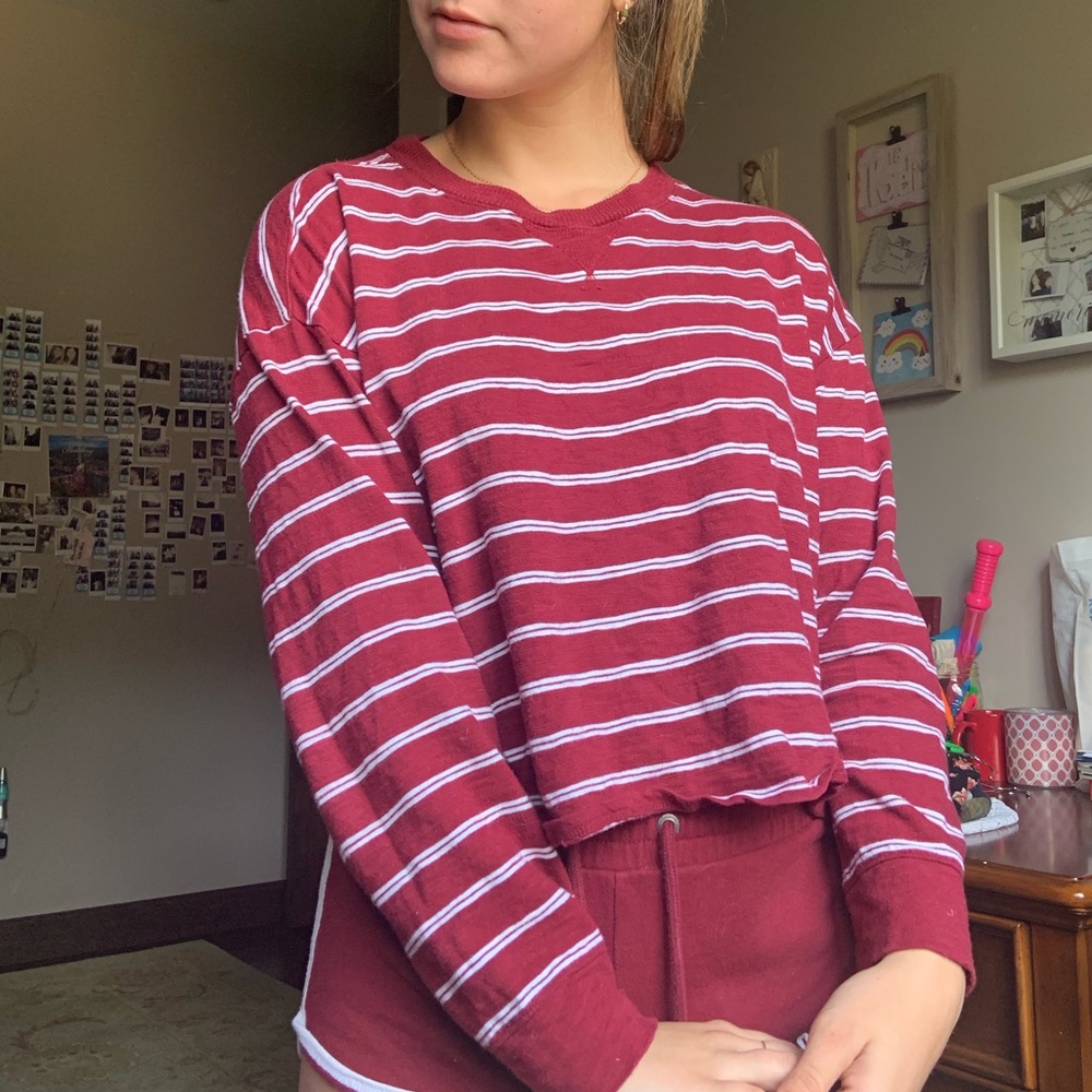 A laid-back style long sleeve tee